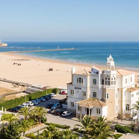Elegant With Sea View In 100 M² Air Conditioned